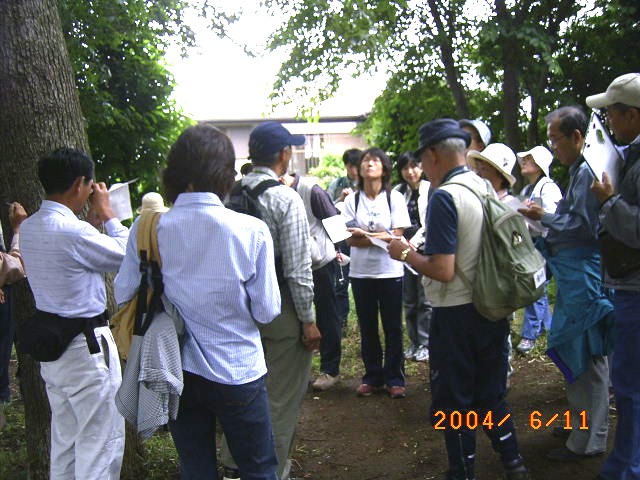 �u���k�����̊����ɑ΂��邨��`���ɂ��Ęb�������v�̕��i�ʐ^