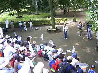 �ώ@��ɐ旧���Q���҂Ɍ������āA��Î҂̈��A������s�E��